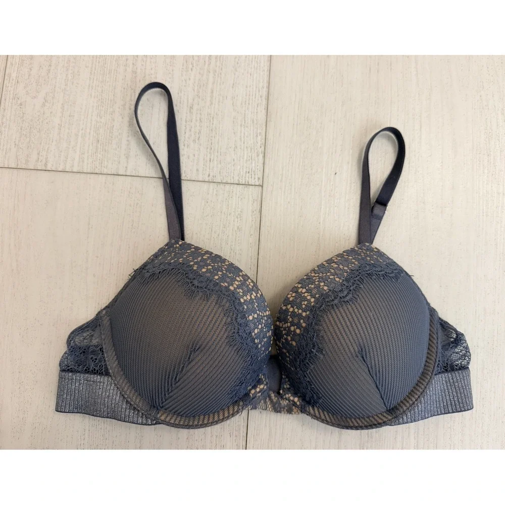 Victoria's Secret Bombshell Plunge Add 2 Cups Sz 34A Blue Lace Shimmery
